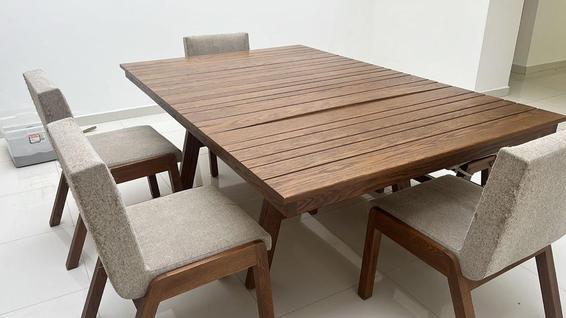 Comedor de madera color Nogal