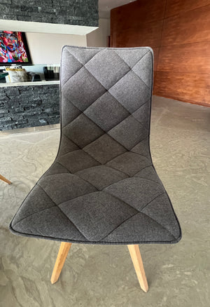 Diseño Sur- Set de 8 sillas grises con patas de madera