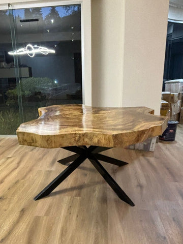 Mesa de comedor de parota