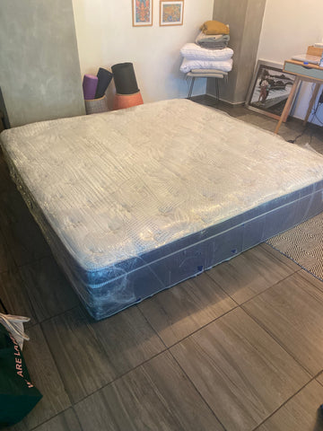 Spring Air- Colchón king size Ortofoam