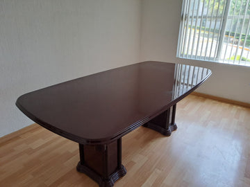 Comedor de caoba