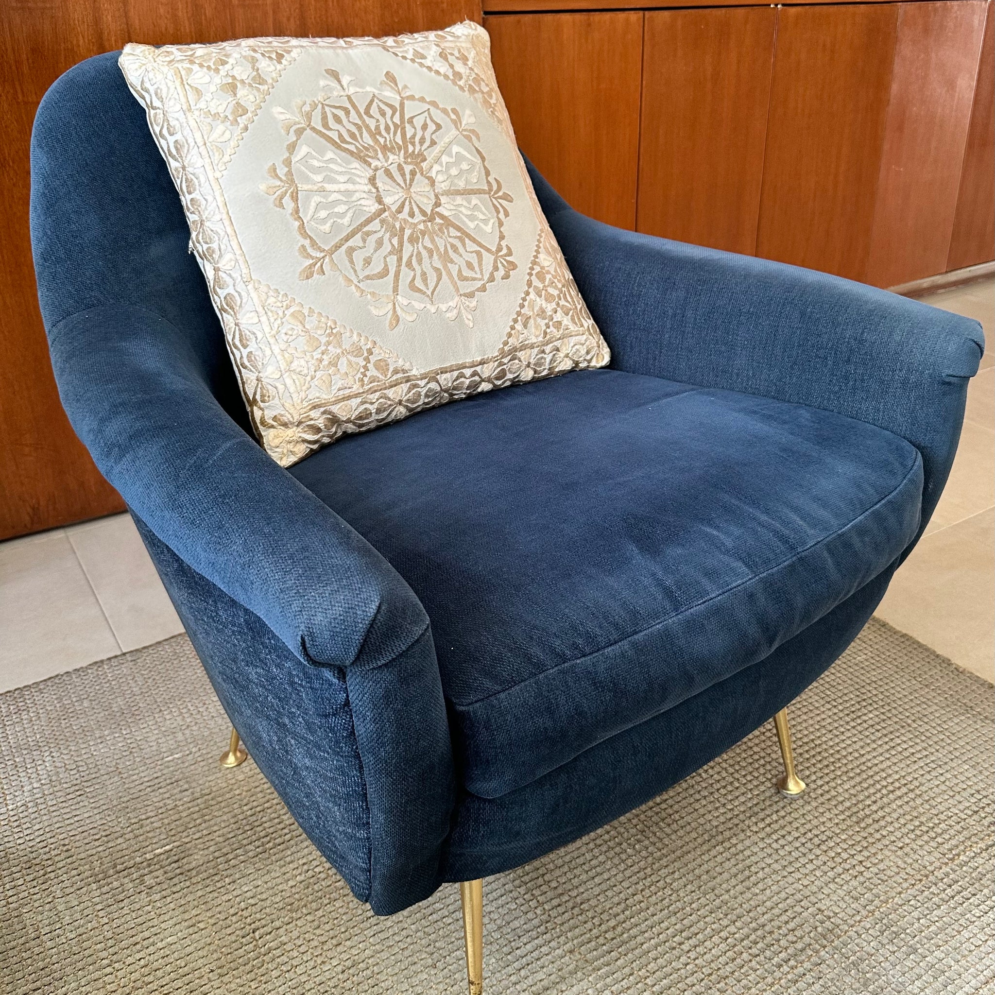 Sillón West Elm MId Century- Velvet