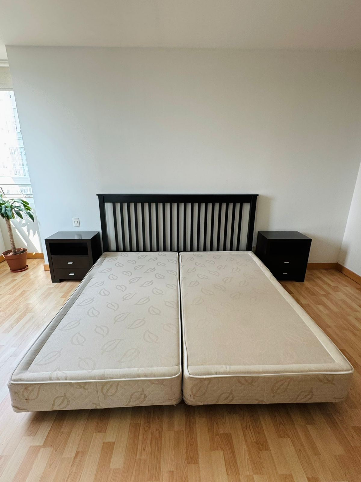 Set Dormitorio King sin Colchon