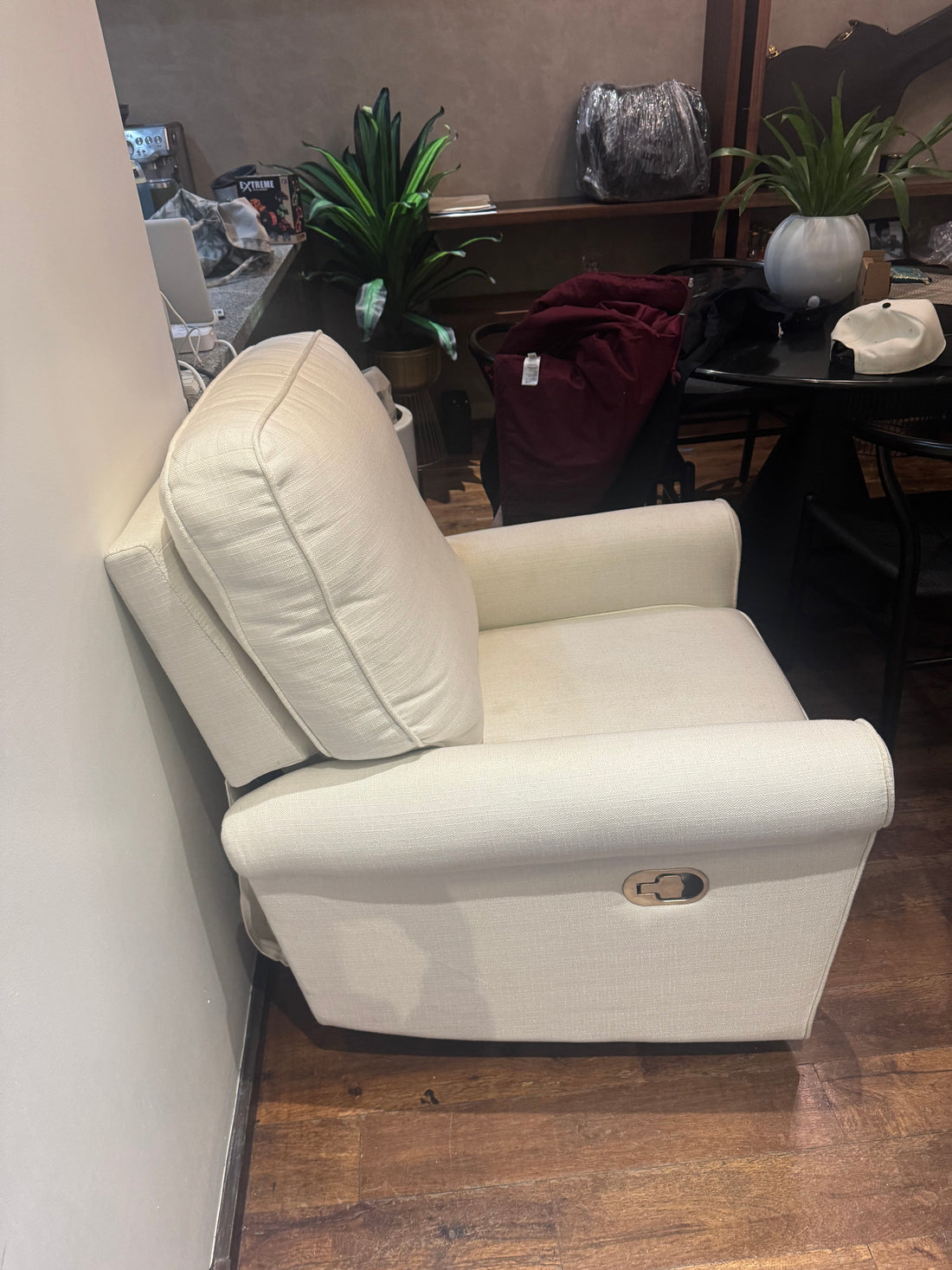 MECEDORA POTTERY BARN