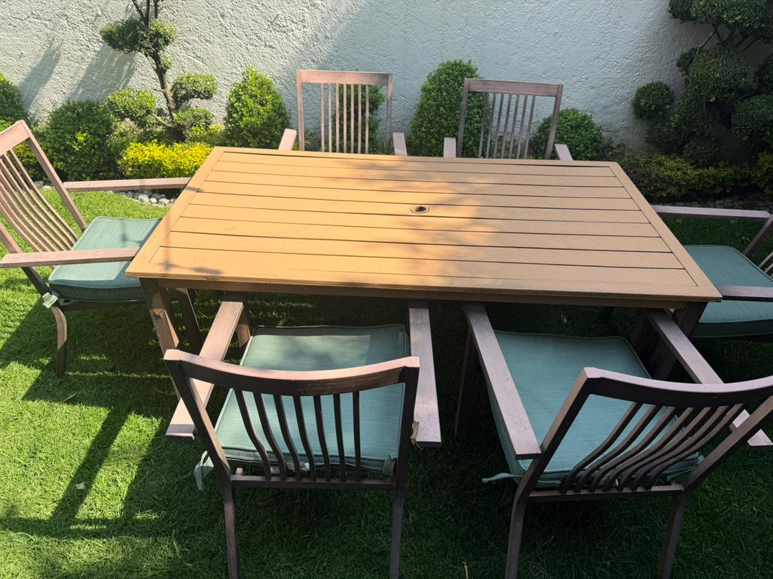 MESA DE JARDÍN ESTRUCTURA METÁLICA CON COJINES + 6 SILLAS