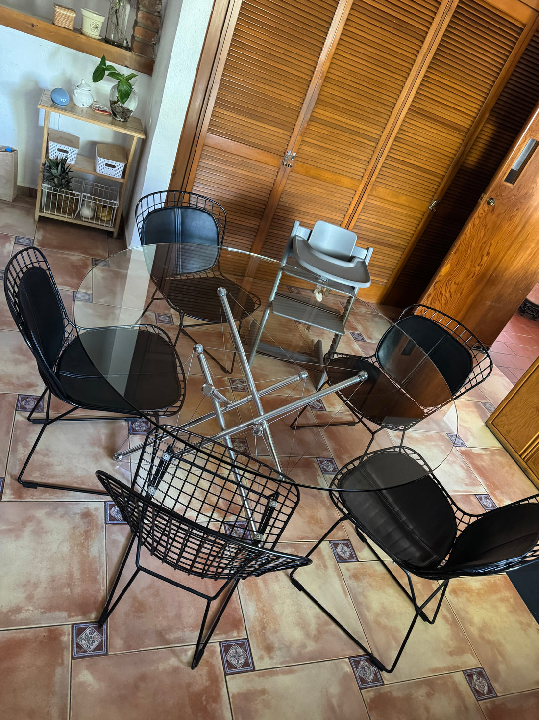 Dynamic tensegrity table 713 de Cassina