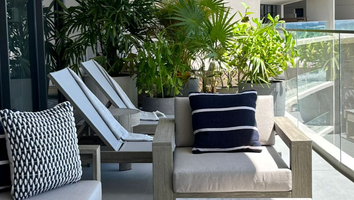 West Elm - Camastro Portside