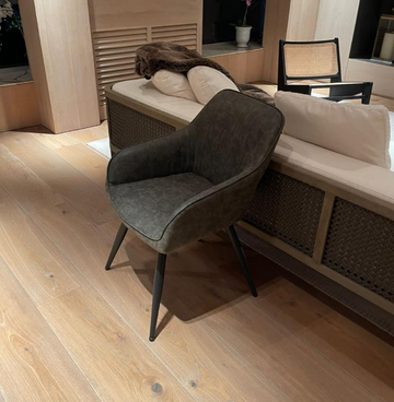 Casa de las lomas - 7 Sillas de vinipiel color gris