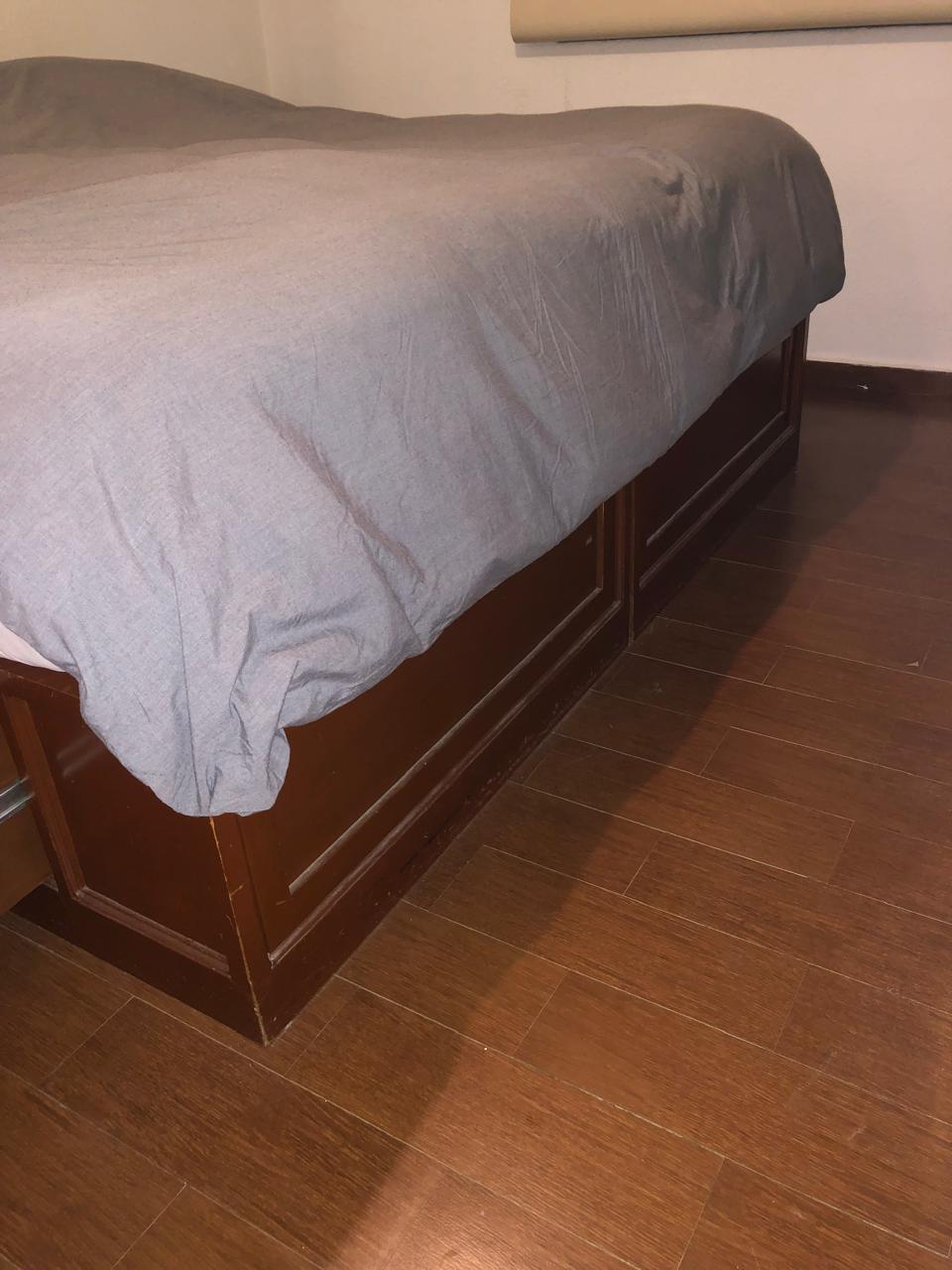 CAMA KING INCLUYE COLCHON