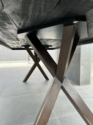 Móbica- Mesa de madera rectangular